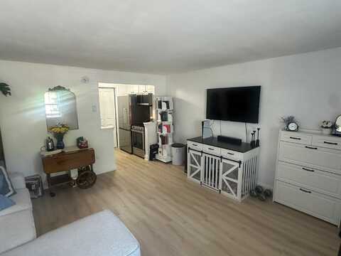 93 henry Law Avenue, Dover, NH 03820