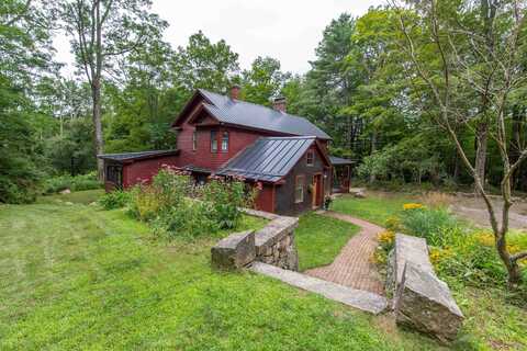314 Old Mail Road, Tamworth, NH 03886