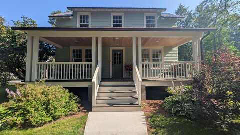 73 Laythe Street, Derby, VT 05830
