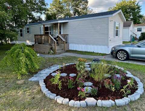 25 WEST Lane, Rochester, NH 03867