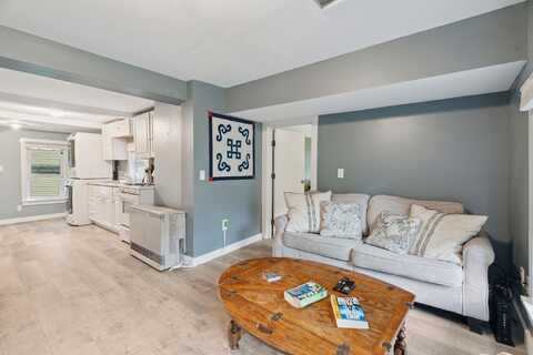 31 Pillsbury Street, Enfield, NH 03748