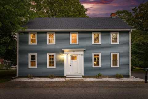 15 Railroad Avenue, Newfields, NH 03856