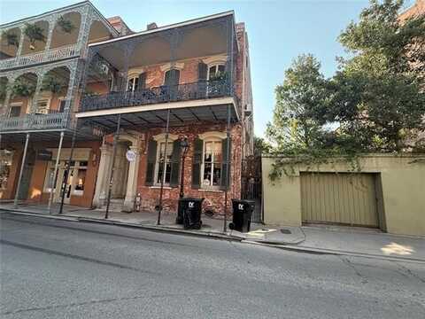 934 ROYAL Street, New Orleans, LA 70116