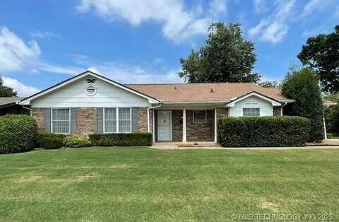 6619 E 55th Street, Tulsa, OK 74145