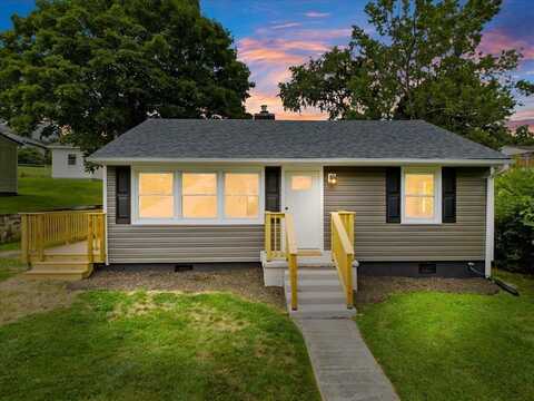 409 Third Street SW, Christiansburg, VA 24073