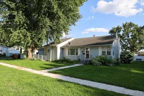 20 W 3rd St, Kingsley, IA 51028