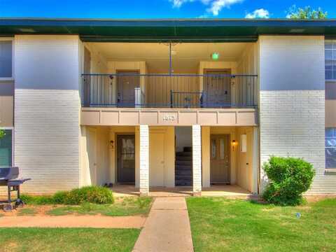1813 E Lindsey Street, Norman, OK 73071
