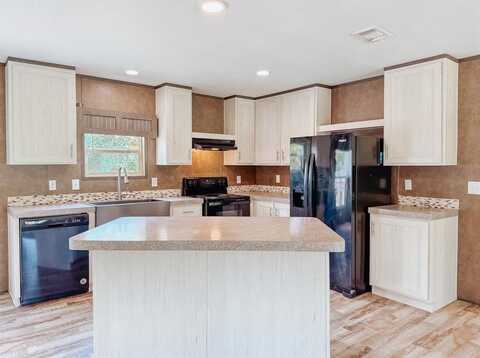 103 N 7th Street W, Dawson, TX 76639