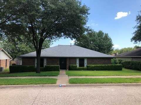 225 Los Santos Drive, Garland, TX 75043