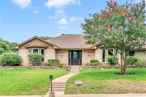 311 Woodbrook Drive, DeSoto, TX 75115