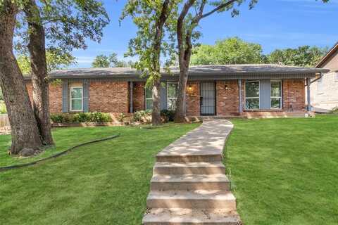 7513 Madeira Drive, Fort Worth, TX 76112
