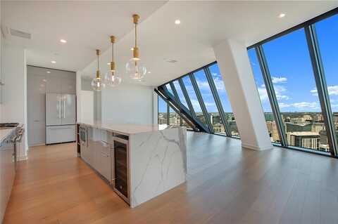 1800 N Field Street, Dallas, TX 75202
