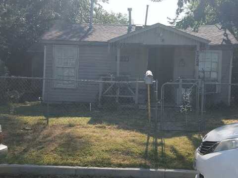 1724 Lloyd Avenue, Fort Worth, TX 76105