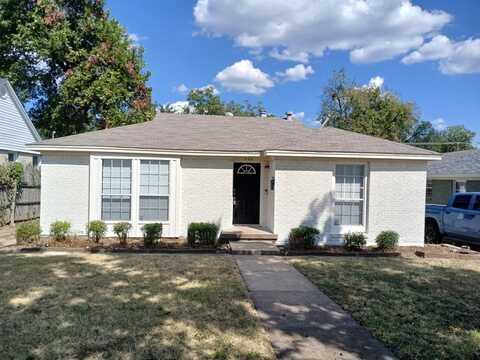 702 Westmount Avenue, Dallas, TX 75211