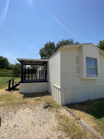 1620 E Reno Road, Reno, TX 76020