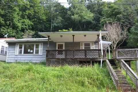 417 Norris Road, Glenville, WV 26351