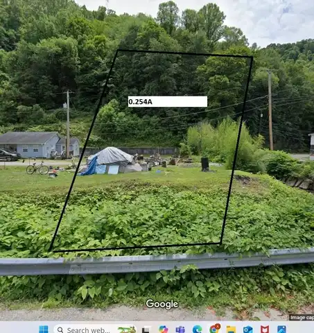 12 DO SI DO LN, Mammoth, WV 25132