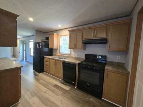404 Romeo Dr., Lakeville, MN 55044