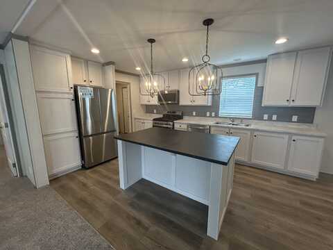 329 Utah, Belleville, MI 48111