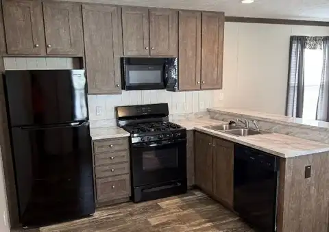 3617 N. Grand Ave E., Springfield, IL 62702