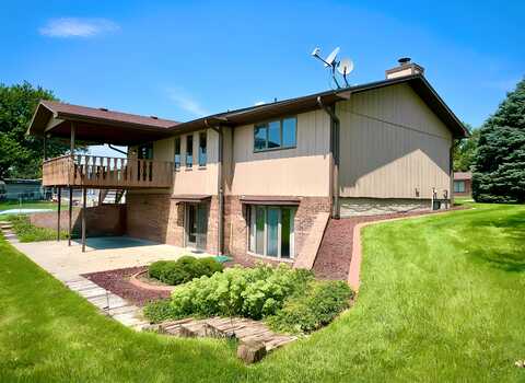 12 Oakridge Rd, Superior, NE 68978
