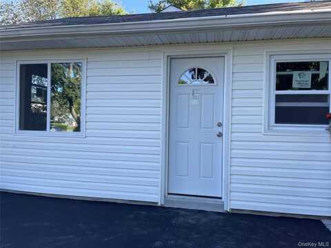 252 Hallock Rd Road, Stony Brook, NY 11790