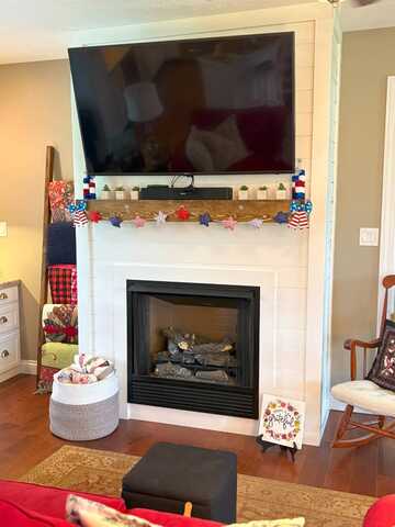 272 Hillview Drive, Burkesville, KY 42717