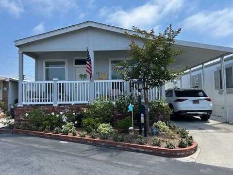 903 W. 17th St., Costa Mesa, CA 92627