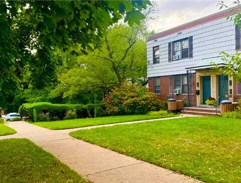 69-57 Park Dr, Kew Gardens Hills, NY 11367