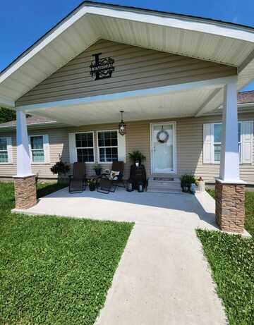 522 Hardscrapple Rd, Wellston, OH 45692