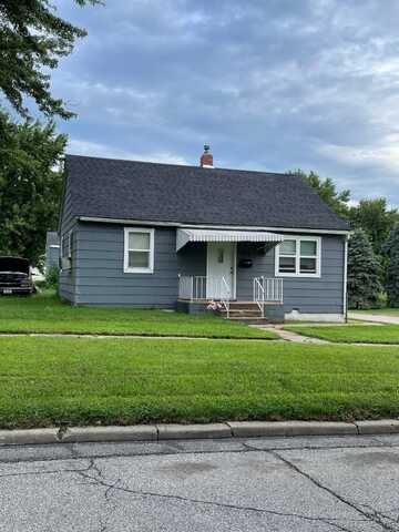 209 E Michigan ST, Lenox, IA 50851