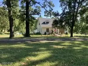 1003 W Daugherty Road, Neosho, MO 64850
