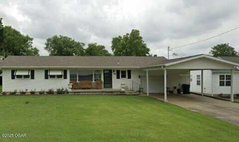 1615 S River Street, Carthage, MO 64836