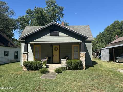 1020 Seneca Avenue, Seneca, MO 64865