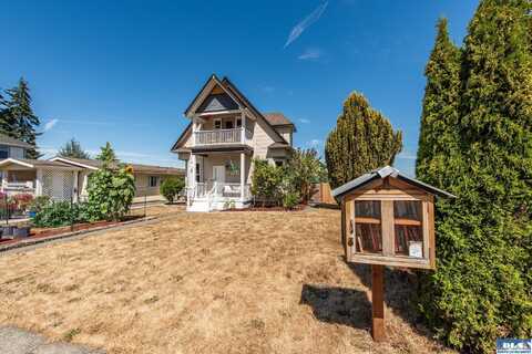 233 E 9th St, Port Angeles, WA 98362