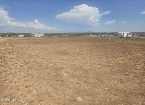 127 W Laxton Castle Way, Paulden, AZ 86334