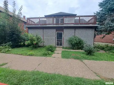 2764 CENTRAL Avenue, Dubuque, IA 52001
