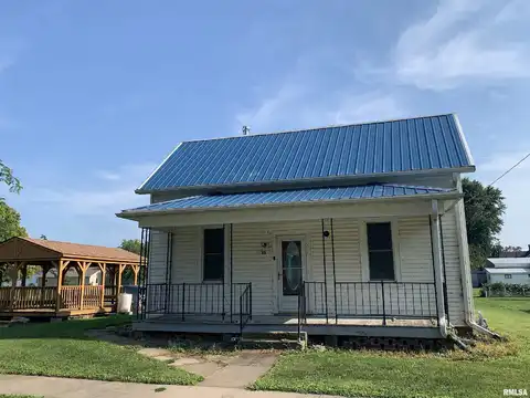 502 SMITH Street, Golden, IL 62339