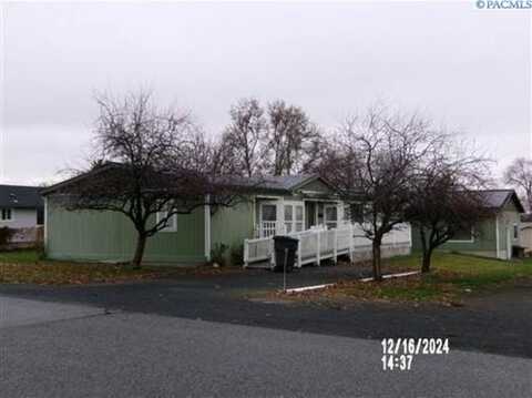 420 N 4th Ave, Connell, WA 99326