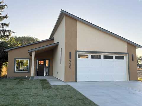 926 N 26th Ave, Pasco, WA 99301