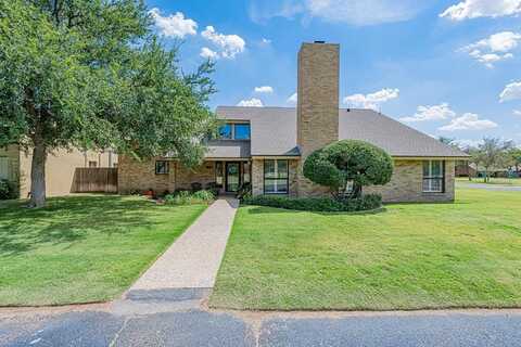 805 Palomino Dr, Midland, TX 79705