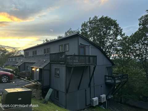 217 Cross Country Lane, Tannersville, PA 18372