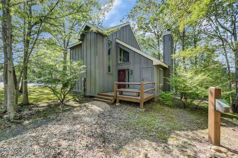 79 Telstar, Lake Harmony, PA 18624