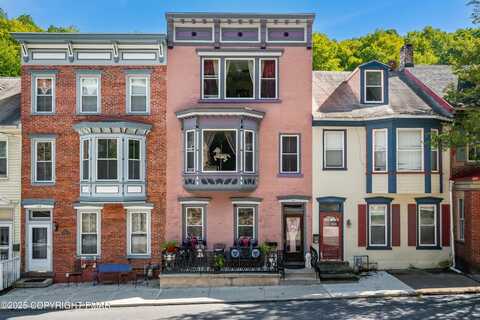 131 W Broadway, Jim Thorpe, PA 18229