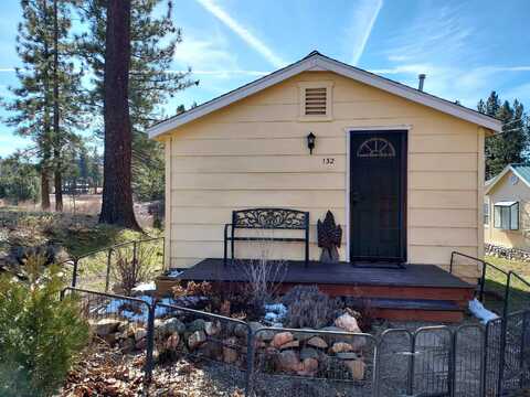 132 W Riverside Avenue, Portola, CA 96122