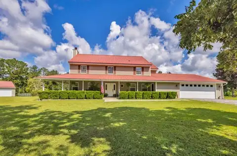 94 Woodland Rd, Carriere, MS 39426