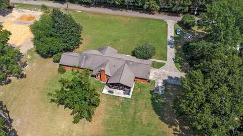 1404 Neal Rd, Picayune, MS 39466