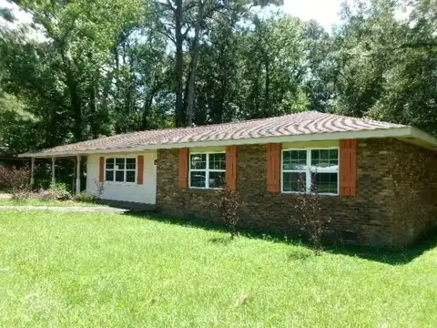 185 Westchester Dr., Picayune, MS 39466