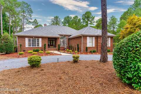 29 Glasgow Drive, Pinehurst, NC 28374