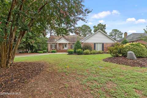 39 Paddock Lane, Southern Pines, NC 28387